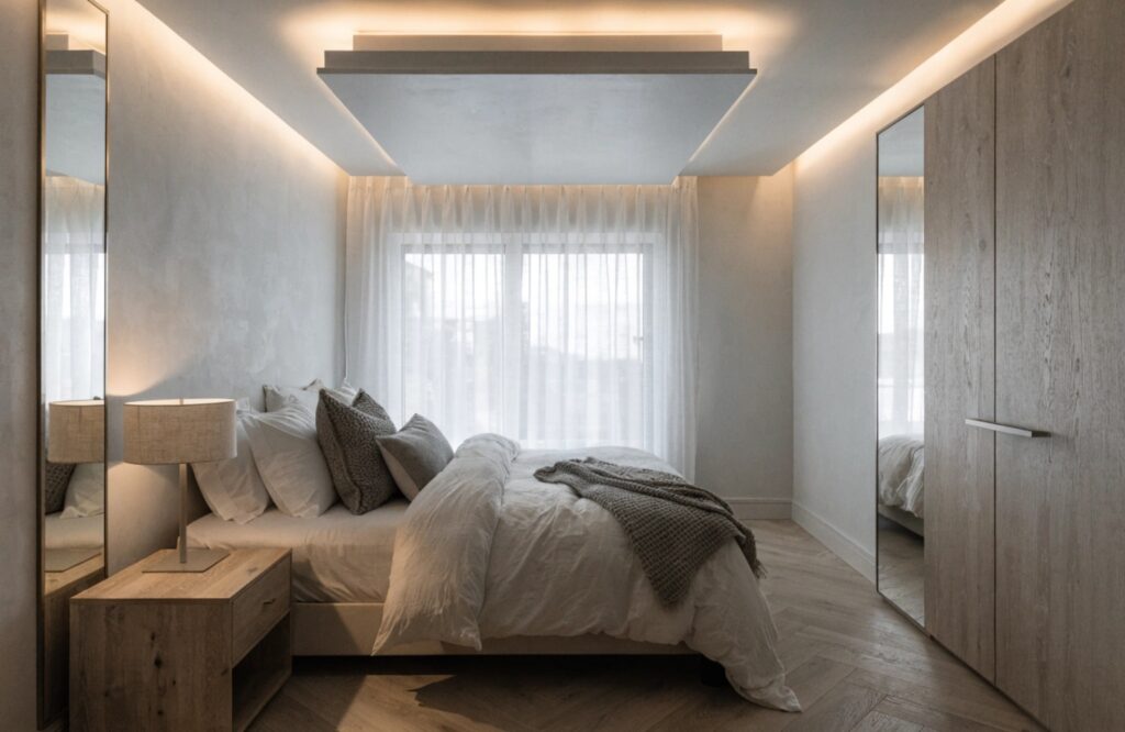 Modern Small Bedroom Ceiling Inspiration